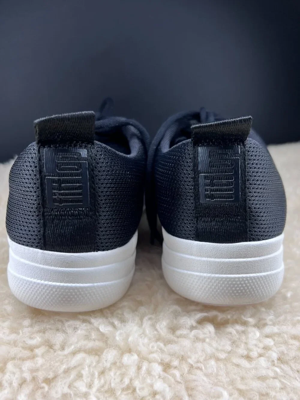FitFlop Black Breathable Fabric Lace Up Sneaker Tennis Shoe 7.5